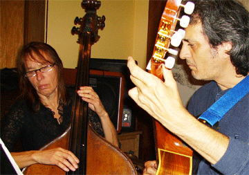 Gig at Headlands with Daney Dawson on bass